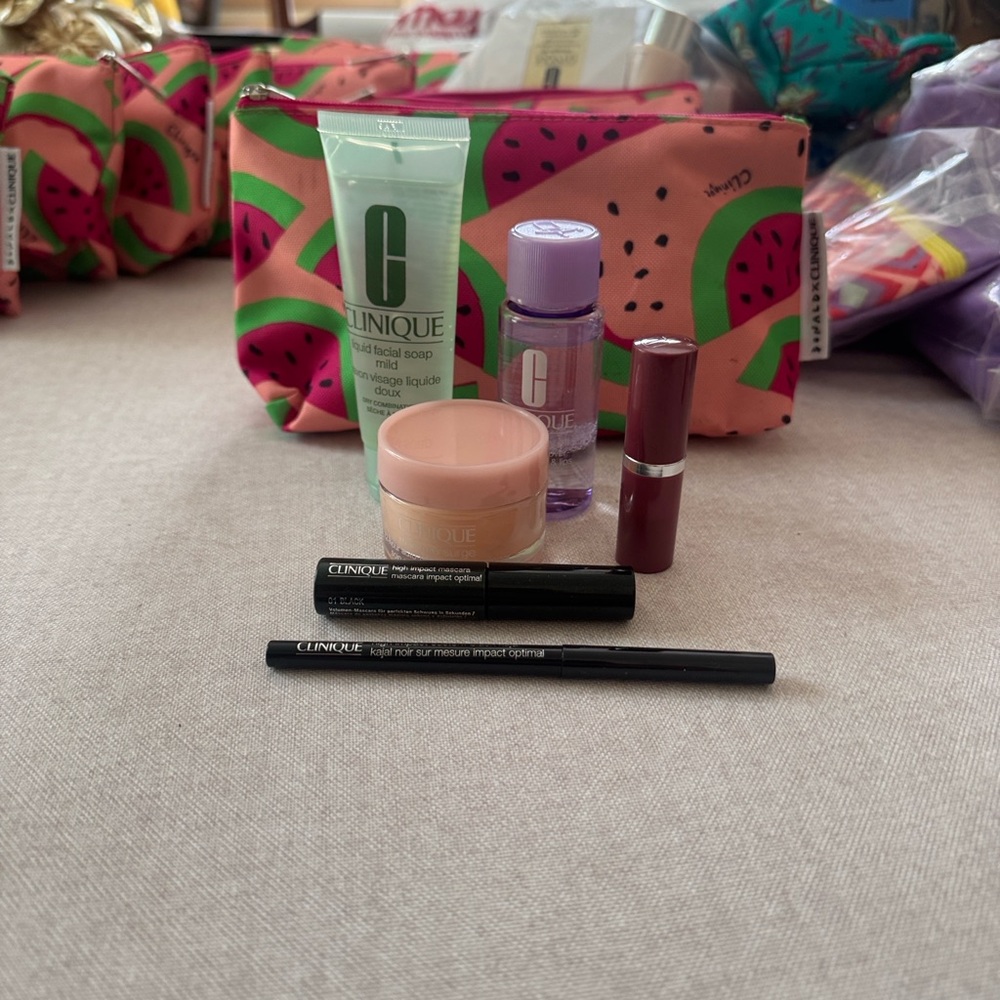 Clinique Eyeliner and Skincare Set with Pink and Purple Accents